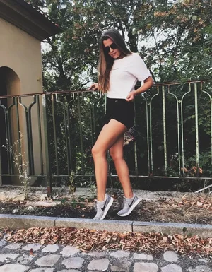 Mónica